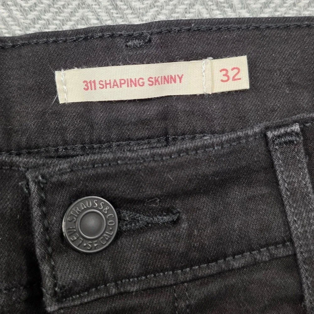 Levi's‎ 311 Shaping Skinny Black Jeans Women's Size 32x30